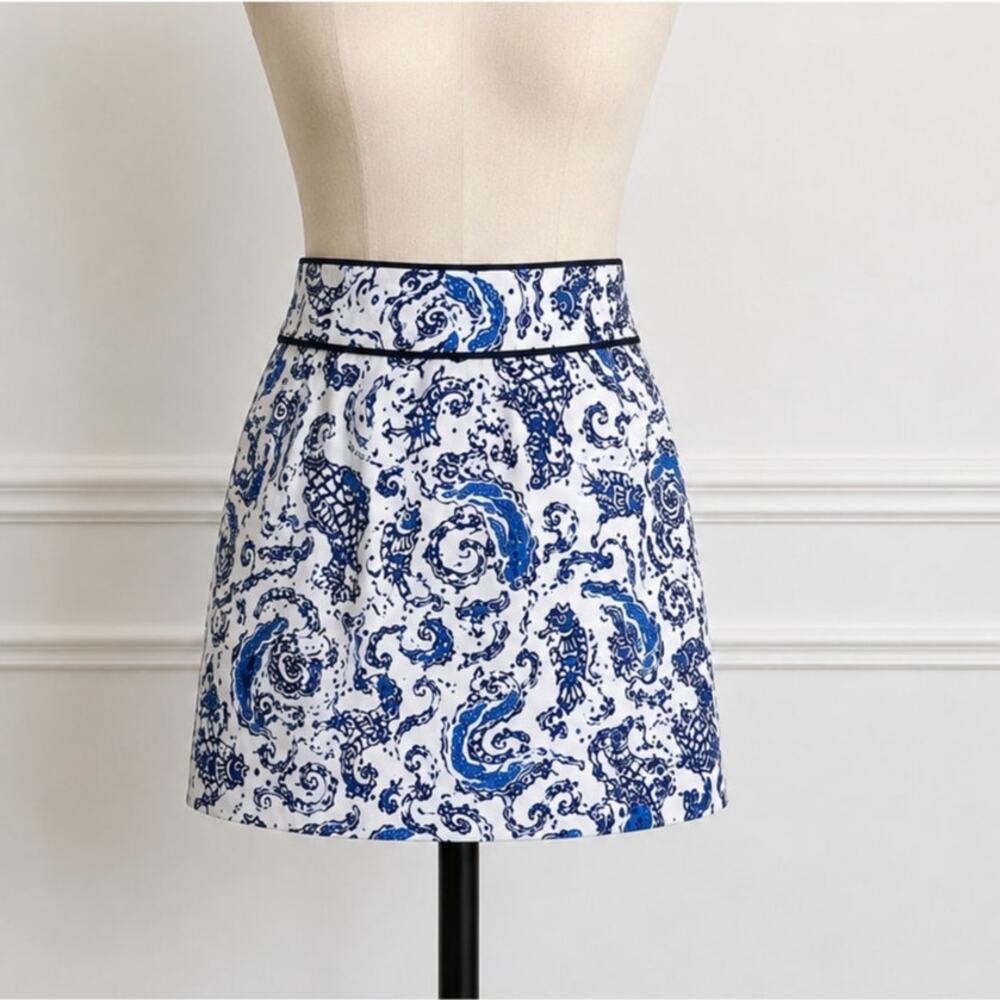 Vineyard Vines Seahorse Print Mini Skirt Size 2 Navy White Cotton Lined Back Zip